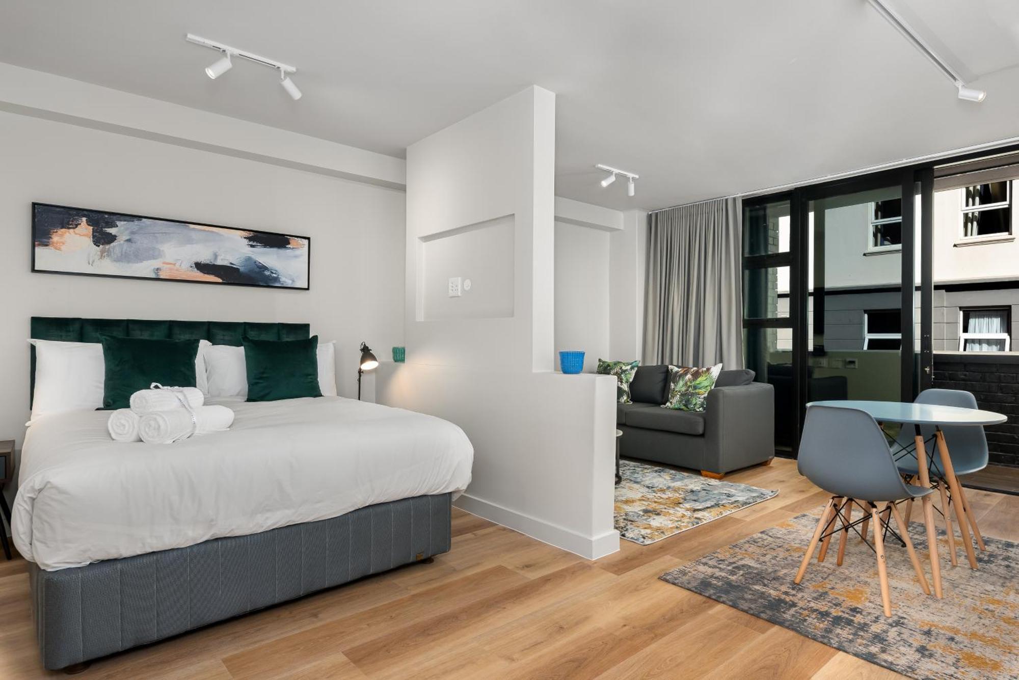 The Tokyo Aparthotel By Totalstay 케이프타운 외부 사진